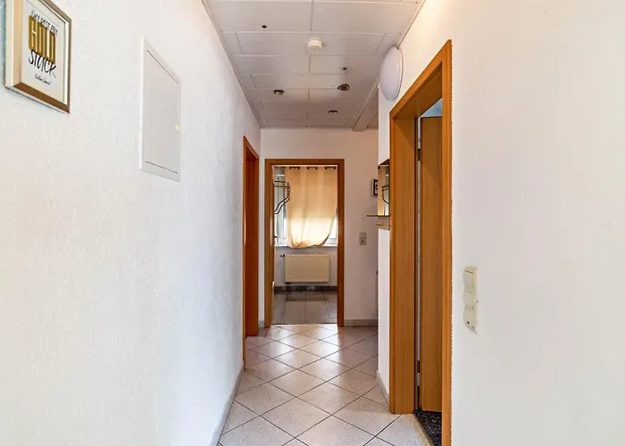 Am Hirnach 2 * ジンデルフィンゲン