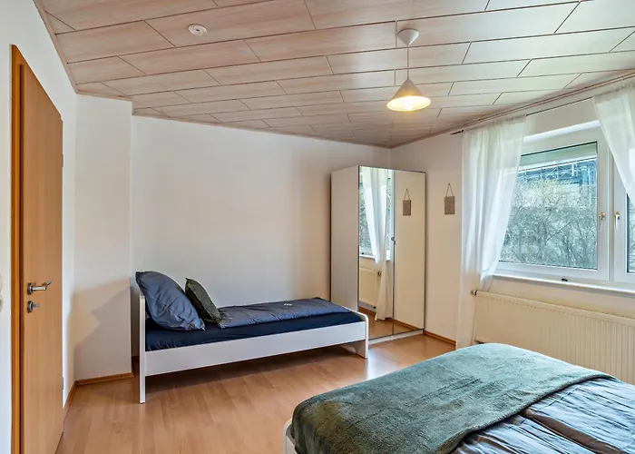 Am Hirnach 2 アパート ジンデルフィンゲン